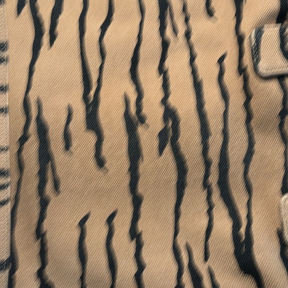 Vince Camuto tote - Picture 8 of 8